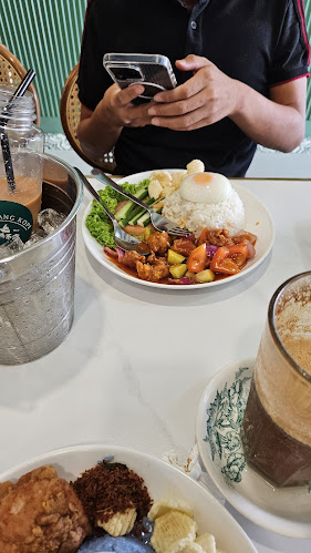 Nanyang Kopi - Gastronomi dan perhotelan