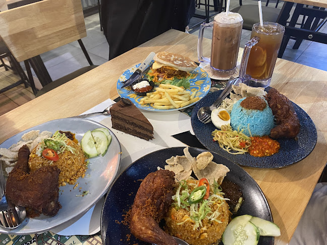 Comentarii opinii despre BeRempahh! @Central i-City