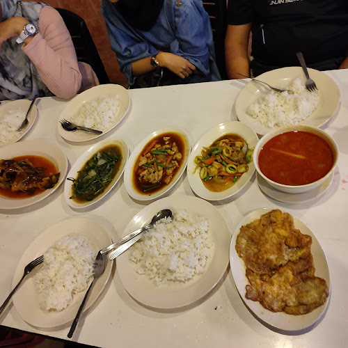 Opinii despre Aman Tomyam în Tanjung Tokong - Gastronomi dan perhotelan