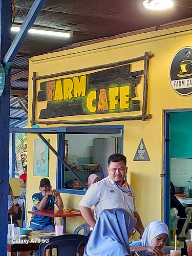 Comentarii opinii despre Farm Cafe