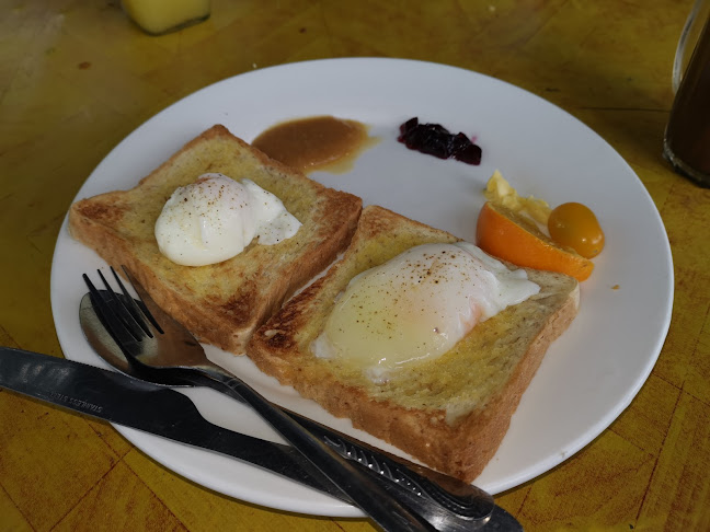 Nan Wah Kopitiam - Gastronomi dan perhotelan