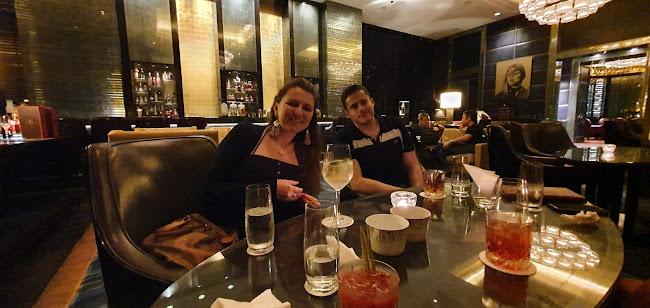 Comentarii opinii despre Astor Bar