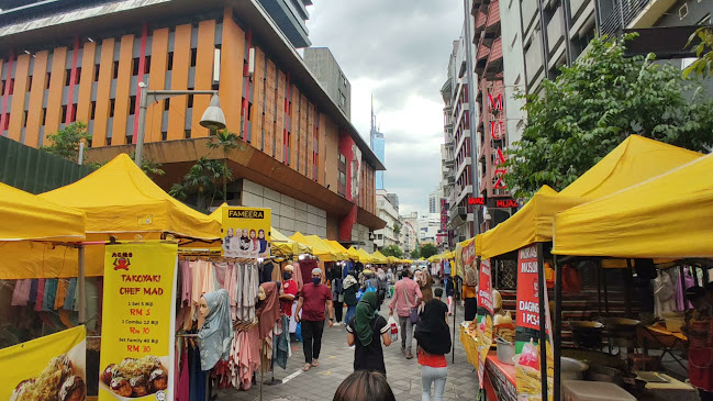 Pasar Malam Kuala Lumpur - Gastronomi dan perhotelan
