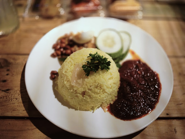 Opinii despre Kueh Cafe Seksyen 13 în Shah Alam - Gastronomi dan perhotelan