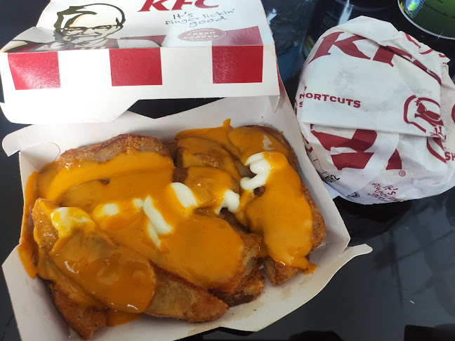 KFC Paragon Bintulu - Gastronomi dan perhotelan