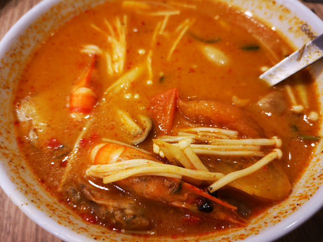 Comentarii opinii despre Black Canyon Vivacity Megamall