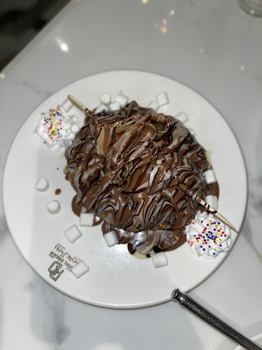 Royal Dream - Gastronomi dan perhotelan