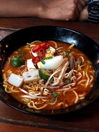 TEKO Sidewalk - Gastronomi dan perhotelan