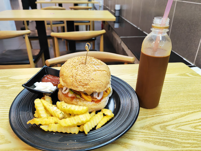 EXCELLENT AROMA TASTE（EAT）