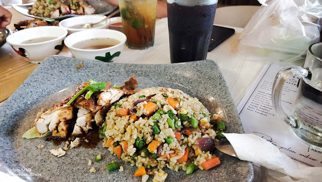 Cafe Nasi Ayam Fuziah Bazar Bulat 1980 - Gastronomi dan perhotelan