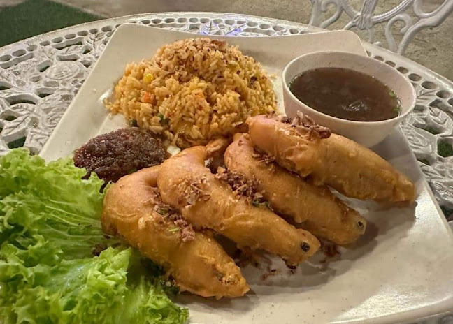 Comentarii opinii despre D'Kolam Cafe Halida