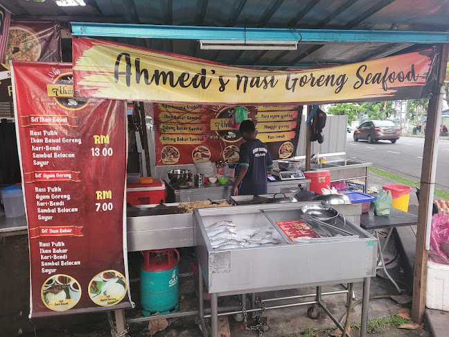 Opinii despre Ahmed's Nasi Goreng Seafood în George Town - Gastronomi dan perhotelan