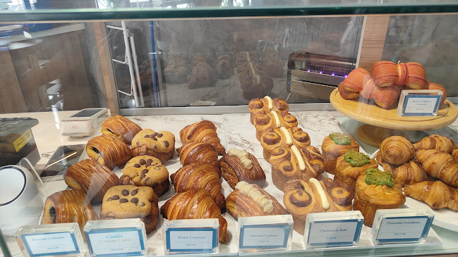 Lot B3#01-03A No.7 Molek Pine 3 Apartment, Jalan Molek 1/27, Taman Molek, 81100 Johor Bahru, Johor Darul Ta'zim