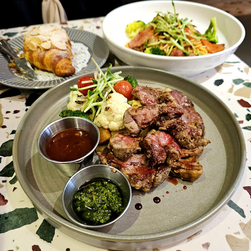 Jomo Eatery Kuala Nerus - Kuala Terengganu