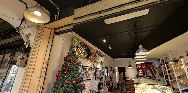 The Mugshot Cafe - Gastronomi dan perhotelan