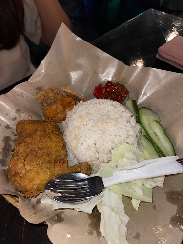 Comentarii opinii despre warong geprek kampung baru