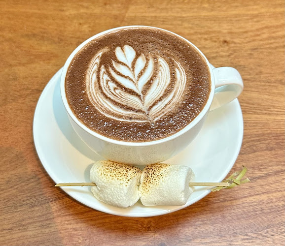 Opinii despre almost human club în Kuala Lumpur - Gastronomi dan perhotelan