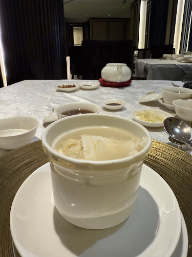 Shanghai Restaurant - Gastronomi dan perhotelan