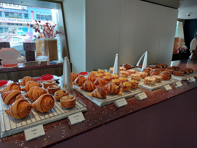 Magnificent Park Bakery - Gastronomi dan perhotelan