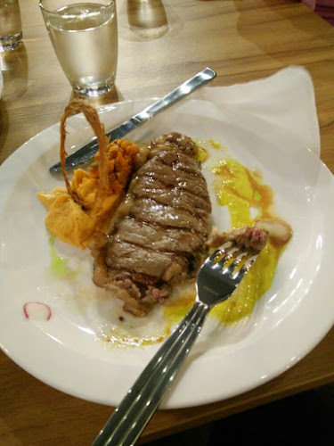 Opinii despre One Serambi Cafe în Shah Alam - Gastronomi dan perhotelan