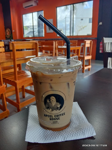 Comentarii opinii despre Apcel Coffee House (Cawangan Hutan Kampung)