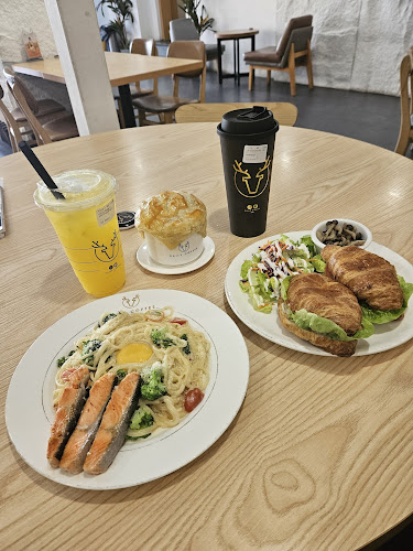 Opinii despre Daily Coffee Signature în George Town - Gastronomi dan perhotelan