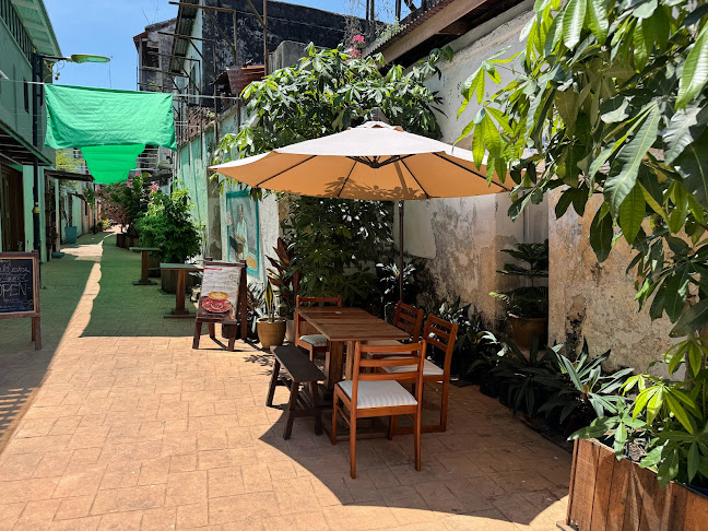 Opinii despre The Old Station Cafe în Melaka - Gastronomi dan perhotelan