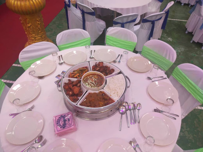 Comentarii opinii despre M. Gulam Rasul restaurant & Catering