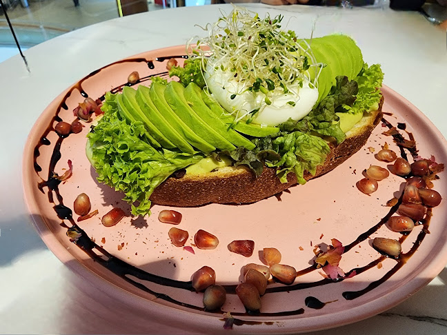 Yin’s Sourdough Bakery & Cafe (Mid Valley)