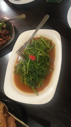 Comentarii opinii despre Happyland / SuYuan Xuan