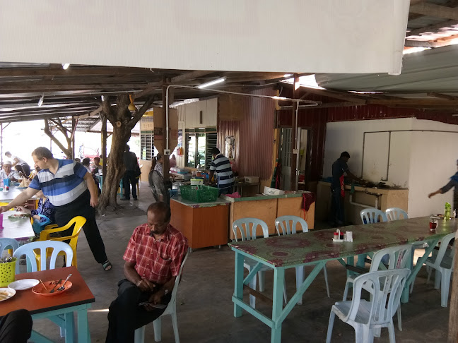 Opinii despre 港口咖啡店/亚安面档 în Sitiawan - Gastronomi dan perhotelan