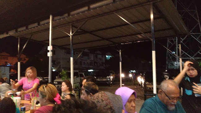 Opinii despre Hung Xing Seafood Restaurant în Penampang - Gastronomi dan perhotelan
