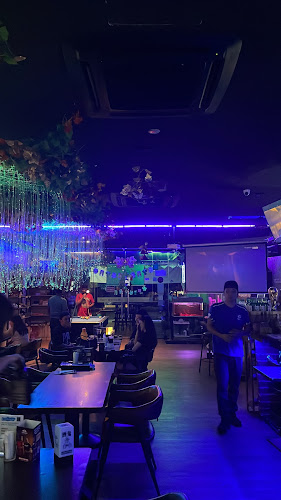 Opinii despre Meeting Music Restaurant Bar în Kajang - Gastronomi dan perhotelan