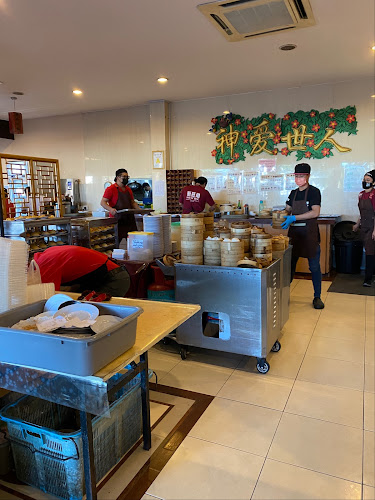 Lot 4, 5, 6 Wisma HCS, Jalan Kolam, Taman Luyang Phase 1, 88300 Kota Kinabalu, Sabah