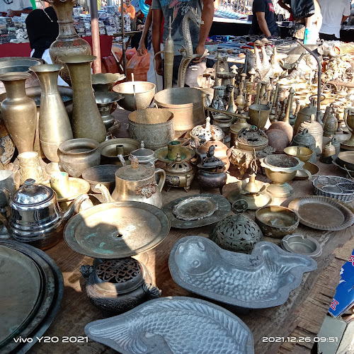 Lorong Kulit Flea Market - Gastronomi dan perhotelan