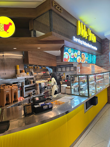 Opinii despre Ahh-Yum (Suria KLCC) în Kuala Lumpur - Gastronomi dan perhotelan