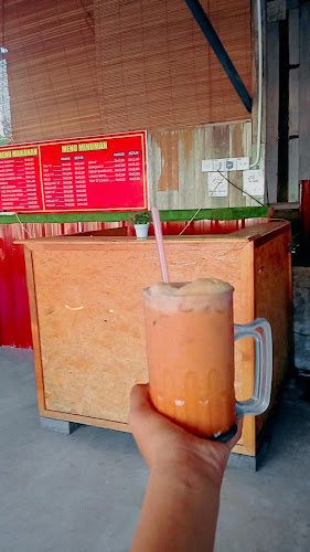KEDAI MAKAN DEPAN MASJID