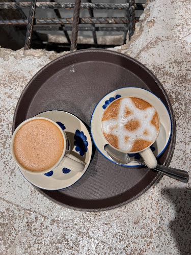 Cong Caphe, The Starhill - Gastronomi dan perhotelan