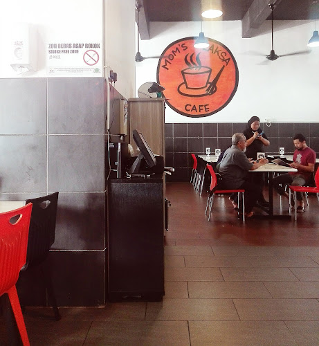 Mom's Laksa - Kuching