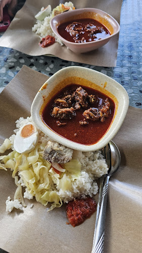 Comentarii opinii despre Amin Asam Pedas Bawah Pokok