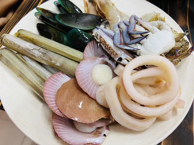 Dapoq Cikgu Steamboat and Grill Buffet