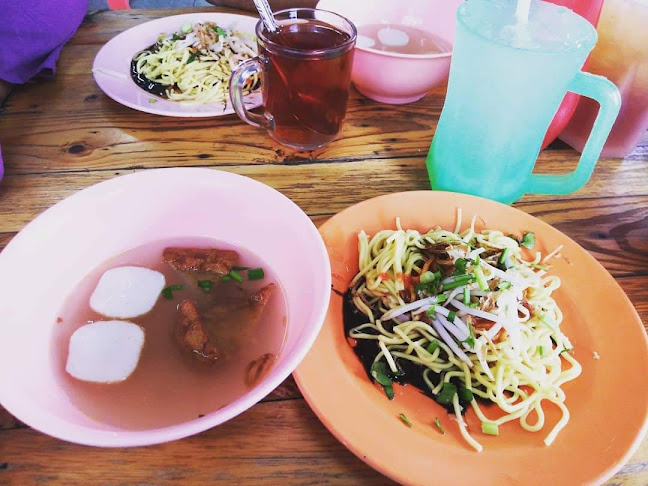 Comentarii opinii despre Mee Kari Daud Mat Jasak