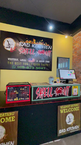 Bad Kitchen Shellout Restaurant - Bagan Serai