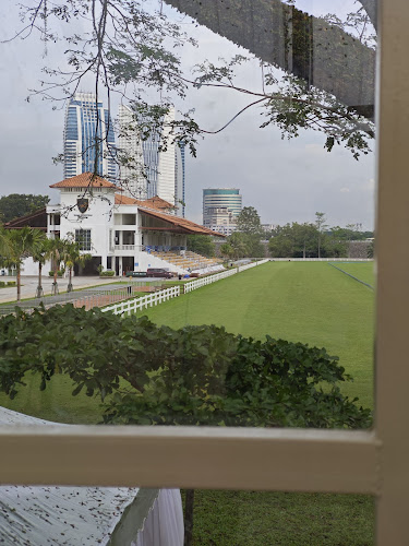 Opinii despre Ekues Cabin Cafe în Putrajaya - Gastronomi dan perhotelan