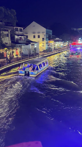 Comentarii opinii despre Tipsy Bridge