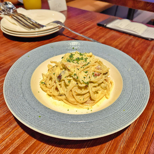 Comentarii opinii despre London Cafe & Bistro