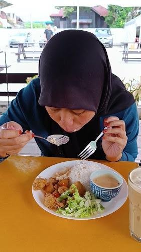 Opinii despre WhiteButter.KL - Kg Baru în Kuala Lumpur - Gastronomi dan perhotelan