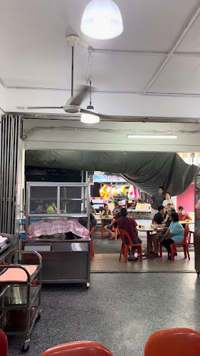 Opinii despre Yong Kwang Kedai Kopi în Kuching - Gastronomi dan perhotelan