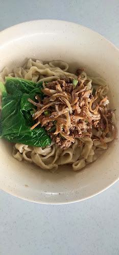 Opinii despre Flora Mee Kolok în Miri - Gastronomi dan perhotelan