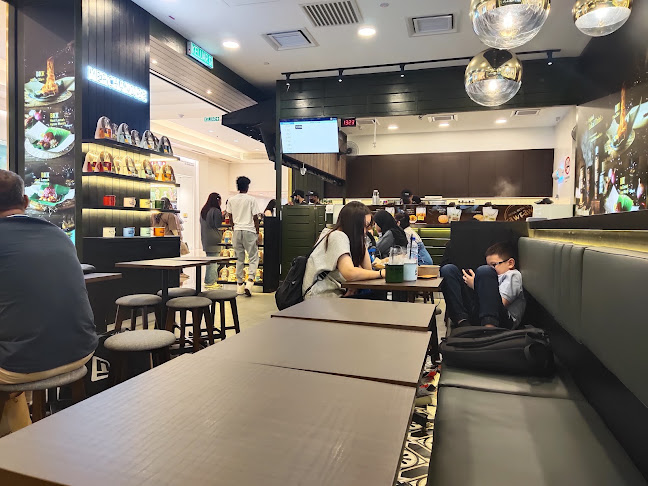 Bungkus Kaw Kaw @ Suria KLCC - Kuala Lumpur